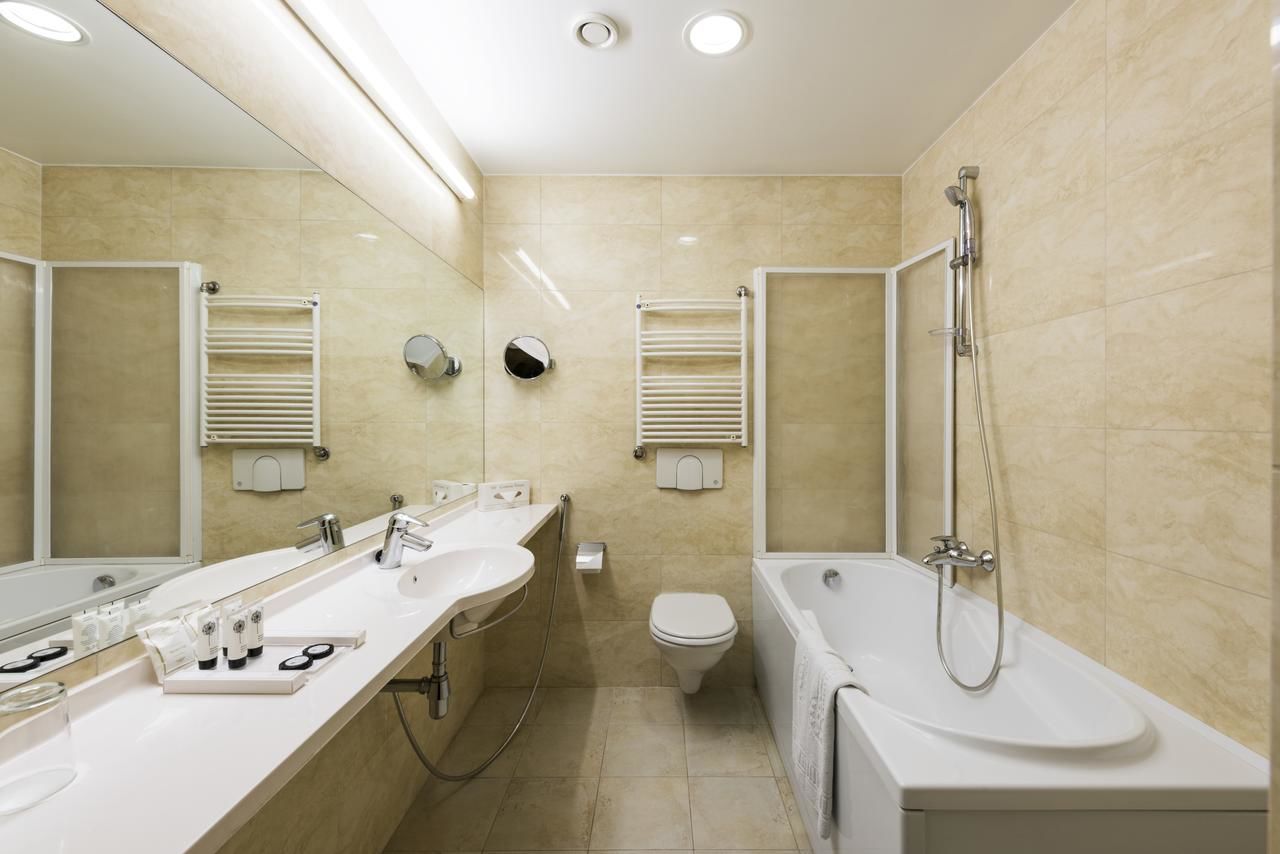 Отель Hotel Congress Вильнюс